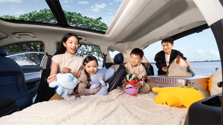 9.98-14.98万元  大七座电混SUV  DG视讯X8 E家正式上市1233.png 9.98-14.98万元  大七座电混SUV  DG视讯X8 E家正式上市1233.png